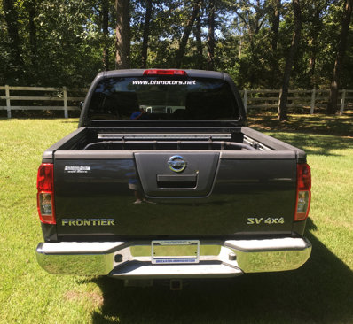 Used 2011 Nissan Frontier SV w/ SV Premium Utility Pkg image 4