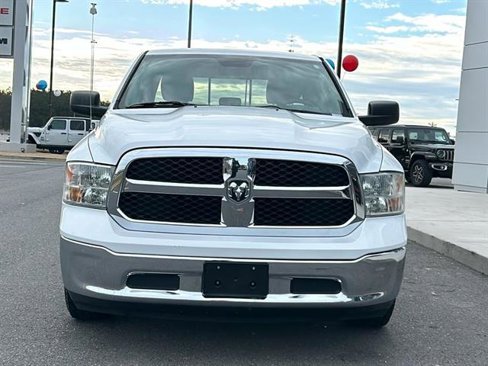 Used 2014 RAM 1500 Classic SLT image 2
