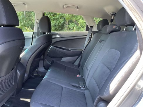 Used 2019 Hyundai Tucson SE image 11
