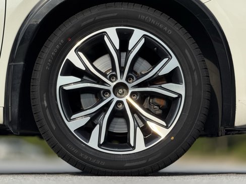 Used 2018 INFINITI QX30 image 20