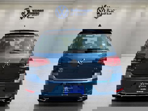 Used 2018 Volkswagen Golf SE image 4