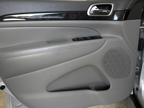 Used 2012 Jeep Grand Cherokee Laredo image 24
