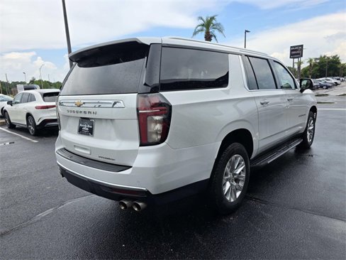 Used 2021 Chevrolet Suburban Premier w/ Premium Package image 6