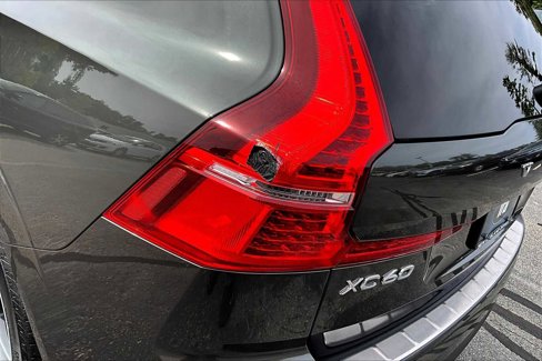 Used 2019 Volvo XC60 T5 Momentum w/ Multimedia Package image 26