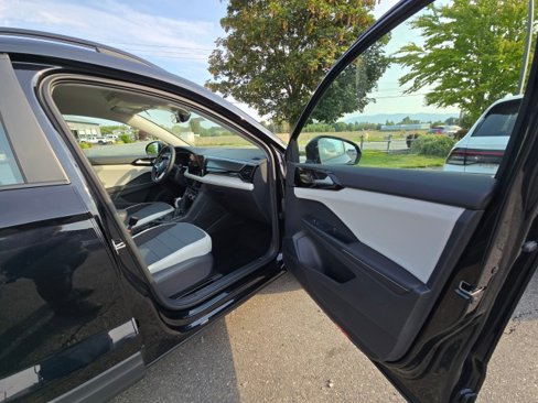 New 2025 Volkswagen Taos S image 10