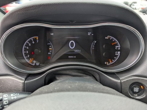 Used 2017 Jeep Grand Cherokee Altitude image 16