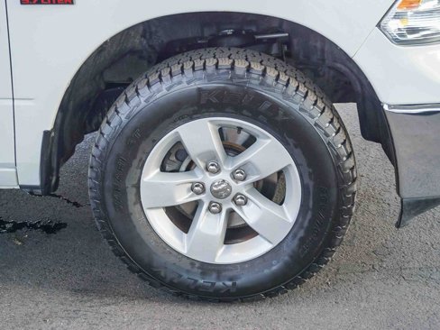 Used 2019 RAM 1500 Classic SLT image 12