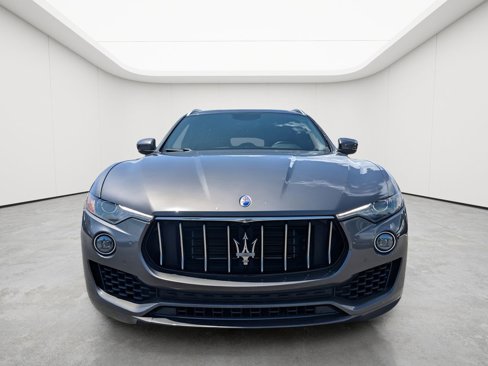 Used 2019 Maserati Levante S image 3