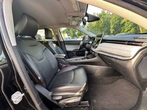 Used 2022 Jeep Compass Latitude image 31