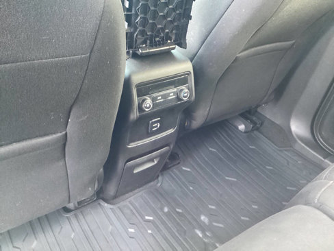 Used 2018 GMC Acadia SLE w/ LPO, Cargo Package image 16