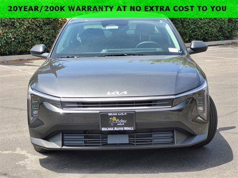 New 2025 Kia K4 LX image 2