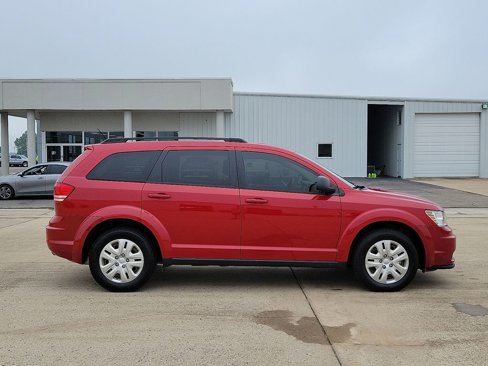 Used 2017 Dodge Journey SE w/ Flexible Seating Group image 6