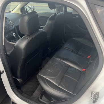 Used 2016 Ford Focus SE w/ Equipment Group 201A image 11