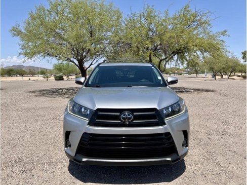 Used 2019 Toyota Highlander SE image 8