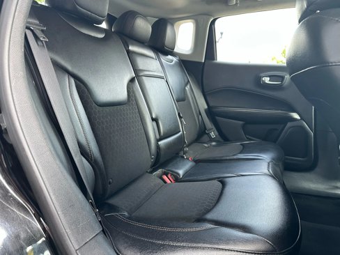 Used 2017 Jeep Compass Latitude w/ Popular Equipment Group image 14