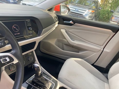 Used 2019 Volkswagen Jetta S image 17