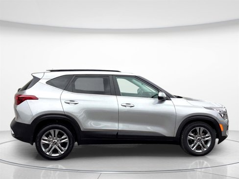 Used 2021 Kia Seltos S image 2