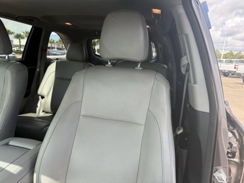 Used 2016 Toyota Highlander Limited image 28