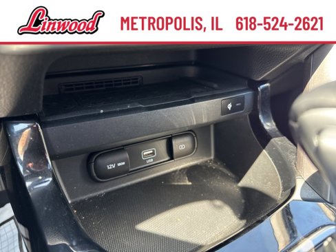 Used 2021 Kia Seltos SX w/ SX Sunroof Package image 26