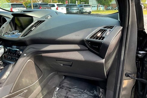 Used 2015 Ford Escape Titanium image 17