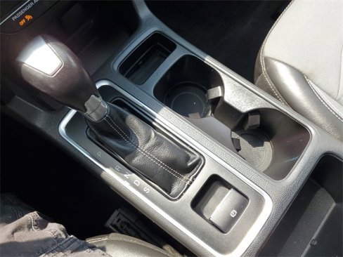 Used 2017 Ford Escape SE w/ Equipment Group 201A image 23
