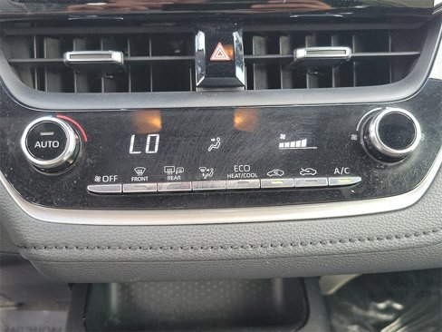 Used 2020 Toyota Corolla SE image 12