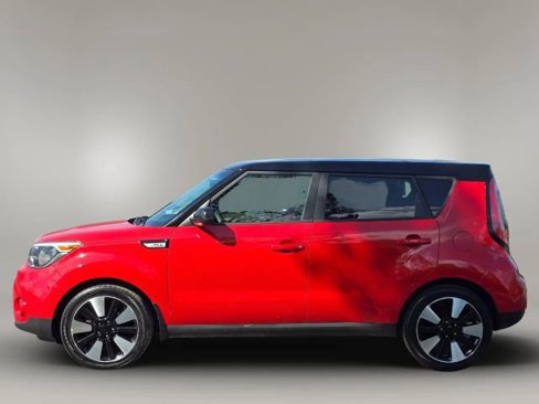 Used 2018 Kia Soul + image 7
