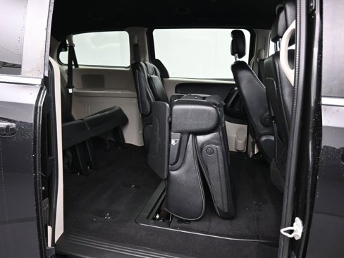 Used 2019 Dodge Grand Caravan SXT image 44