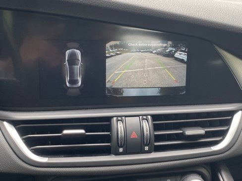 Used 2024 Alfa Romeo Giulia Ti image 31