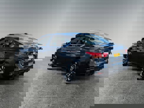 Used 2022 Nissan Altima 2.5 SV image 3