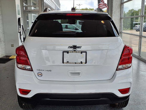 Used 2022 Chevrolet Trax LT w/ Sport Edition image 11