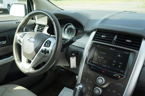Used 2013 Ford Edge SEL image 25