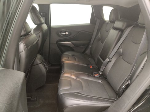 Used 2021 Jeep Cherokee Latitude Lux image 18