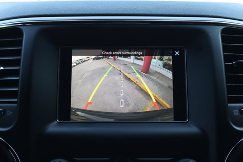 Used 2019 Jeep Grand Cherokee Laredo image 12