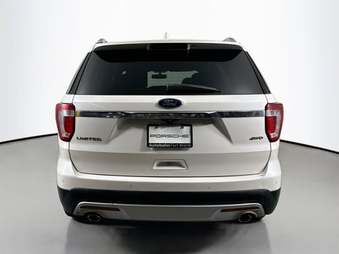 Used 2017 Ford Explorer Limited image 6