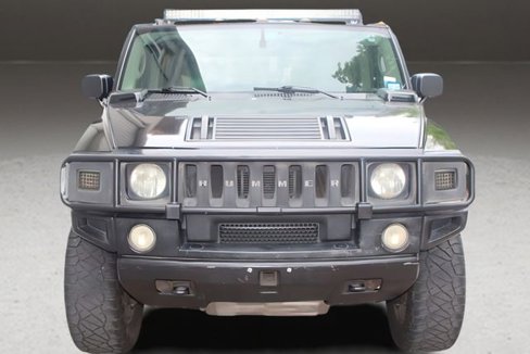 Used 2003 HUMMER H2 w/ Preferred Equipment Group image 2