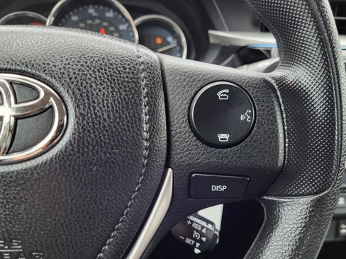 Used 2016 Toyota Corolla image 24