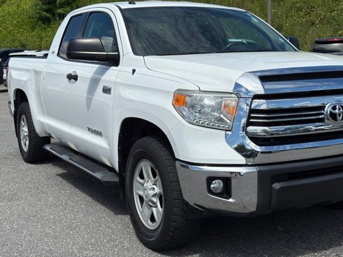 Used 2017 Toyota Tundra SR5 image 45