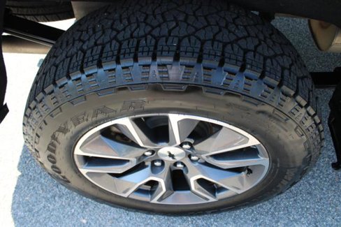 Used 2020 Chevrolet Silverado 1500 RST image 17