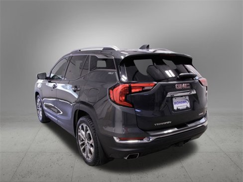 Used 2019 GMC Terrain SLT w/ Preferred Package image 2