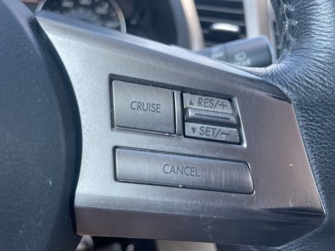 Used 2010 Subaru Outback 2.5i Premium image 21