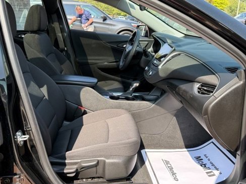 Used 2023 Chevrolet Malibu LT image 21