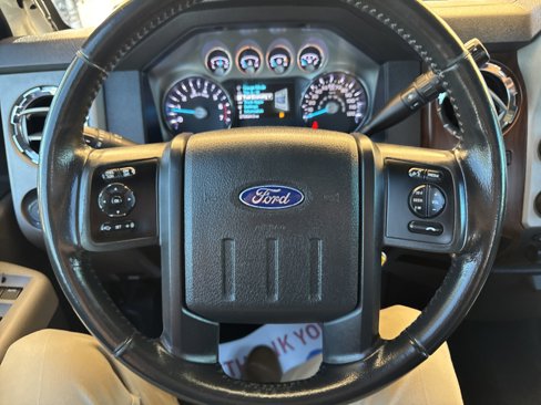 Used 2013 Ford F350 Lariat image 26