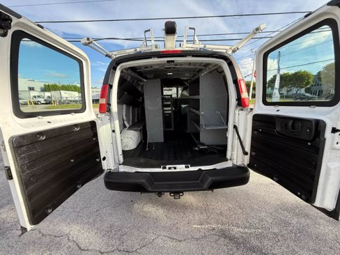 Used 2015 Chevrolet Express 2500 image 9