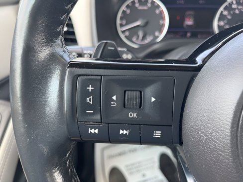 Used 2023 Nissan Rogue SL w/ SL Premium Package image 18