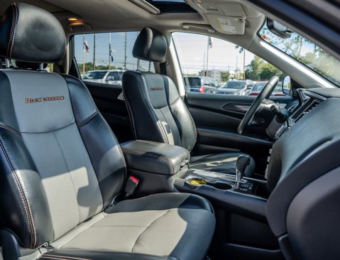 Used 2019 Nissan Pathfinder SL image 32