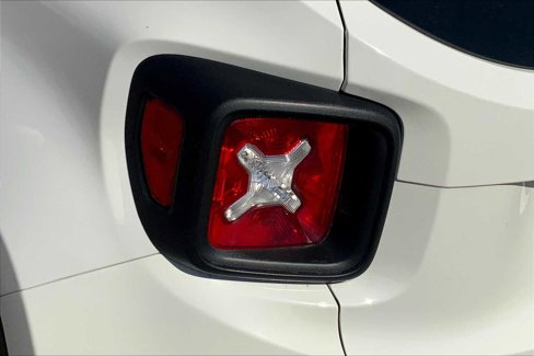Used 2022 Jeep Renegade Latitude w/ Convenience Group image 28