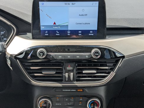 Certified 2022 Ford Escape SE image 15