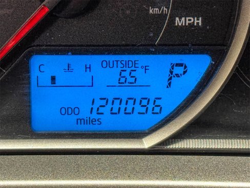Used 2013 Toyota RAV4 XLE image 4