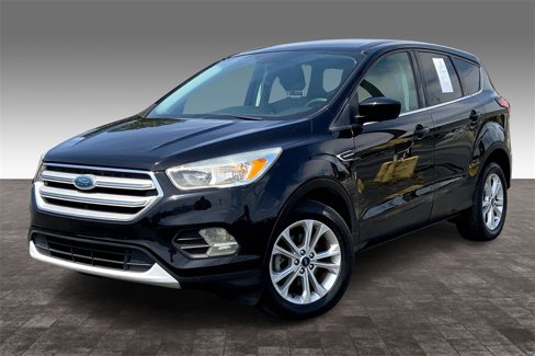 Used 2019 Ford Escape SE image 2